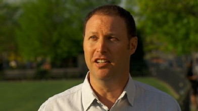 VIDEO: Auto-sales expert on how doing your homework can get you a better deal.