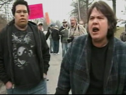 Video of Kentucky locals protesting Senator Jim Bunning.