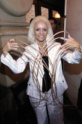 Worlds Longest Fingernails