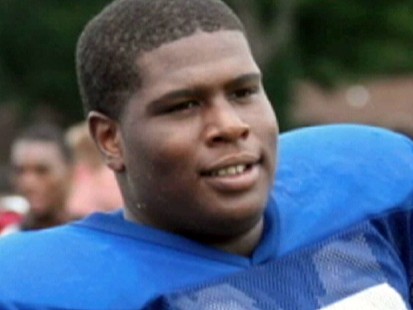 VIDEO: Family Mentors Star Football Tackle