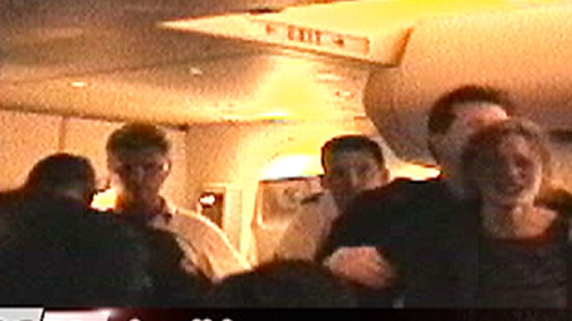 Twins Fight in Classic Air Rage Video