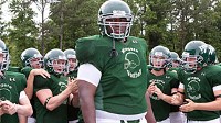 Photo: 'The Blind Side': Making This Season's Surprise Box Office Smash Hit: Like the Real Michael Oher, Actor Quinton Aaron Was in Dire Straights Before Big Break
