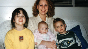 PHOTO Amanda Kelley is shown with her three children, Sadii, Jessica and Luke in this file photo.