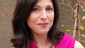 PHOTO Comedian and author, Stefanie Wilder-Taylor talks about alcoholism.
