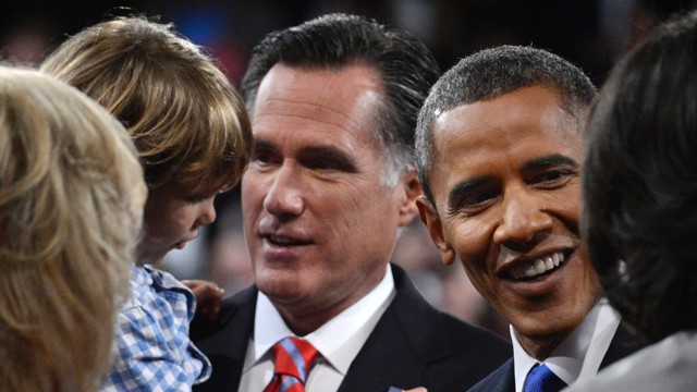 PHOTO: President Barack Obama and Republican presidential nominee Mitt Romney meet family members after the third presidential debate at Lynn University, Monday, Oct. 22, 2012, in Boca Raton, Fla.