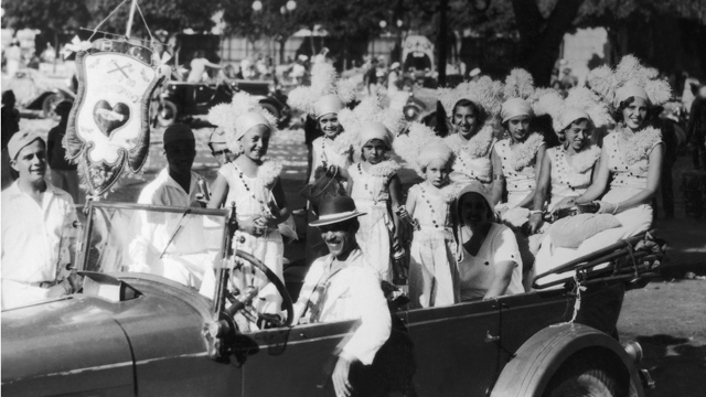 PHOTO: On February 28, 1933 In Rio De Janeiro, Young Girls And Children In Costumes During The Carnival.