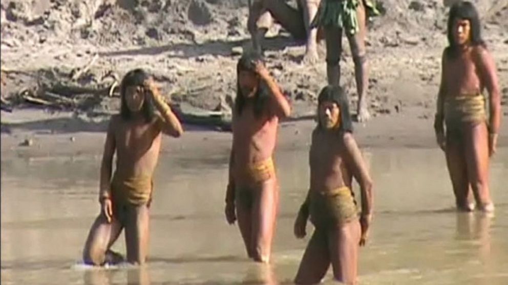 watch-isolated-peruvian-tribe-makes-contact-with-outside-world-abc-news