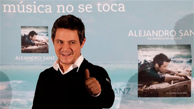 PHOTO: Spain's Alejandro Sanz promoting his new album in Mexico City on Monday, Sept. 17, 2012.