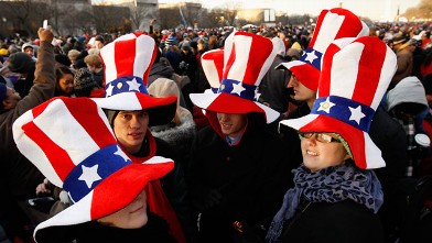PHOTO: President Barack Obama supporters wait on the National Mall in Washington.