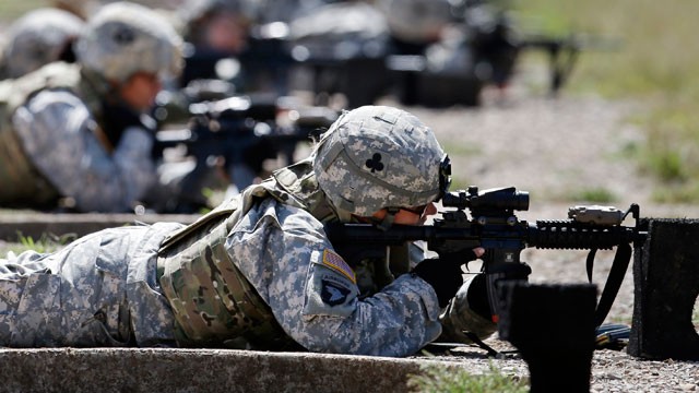 PHOTO: In this Sept. 18, 2012 file photo, female soldiers from 1st Brigade Combat Team, 101st Airborne Division train on a firing range while testing new body armor in Fort Campbell, Ky., in preparation for their deployment to Afghanistan.