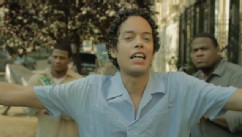 PHOTO:&nbsp;Willie, Jr. (Flaco Navaja) sings in the streets of Bushwick. Like ya do.