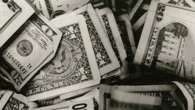 PHOTO: Money