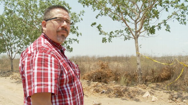 VIDEO: Award-winning journalist Javier Valdez reports on drug cartels in Sinaloa, Mexico