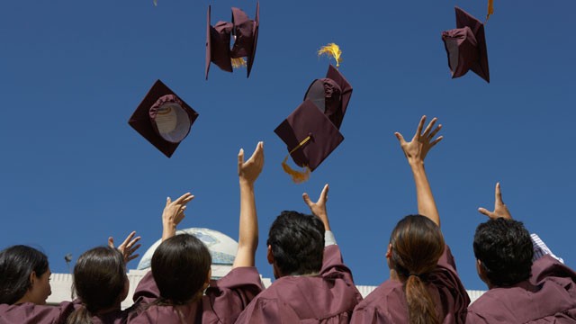 PHOTO: Few of the nation's top-scoring, low-income high school seniors apply to the nation's elite colleges, according to a new study. But the authors are now looking for ways to connect more of those students with colleges.