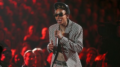 PHOTO: Wiz Khalifa rocked a unique (and shirtless) suit.
