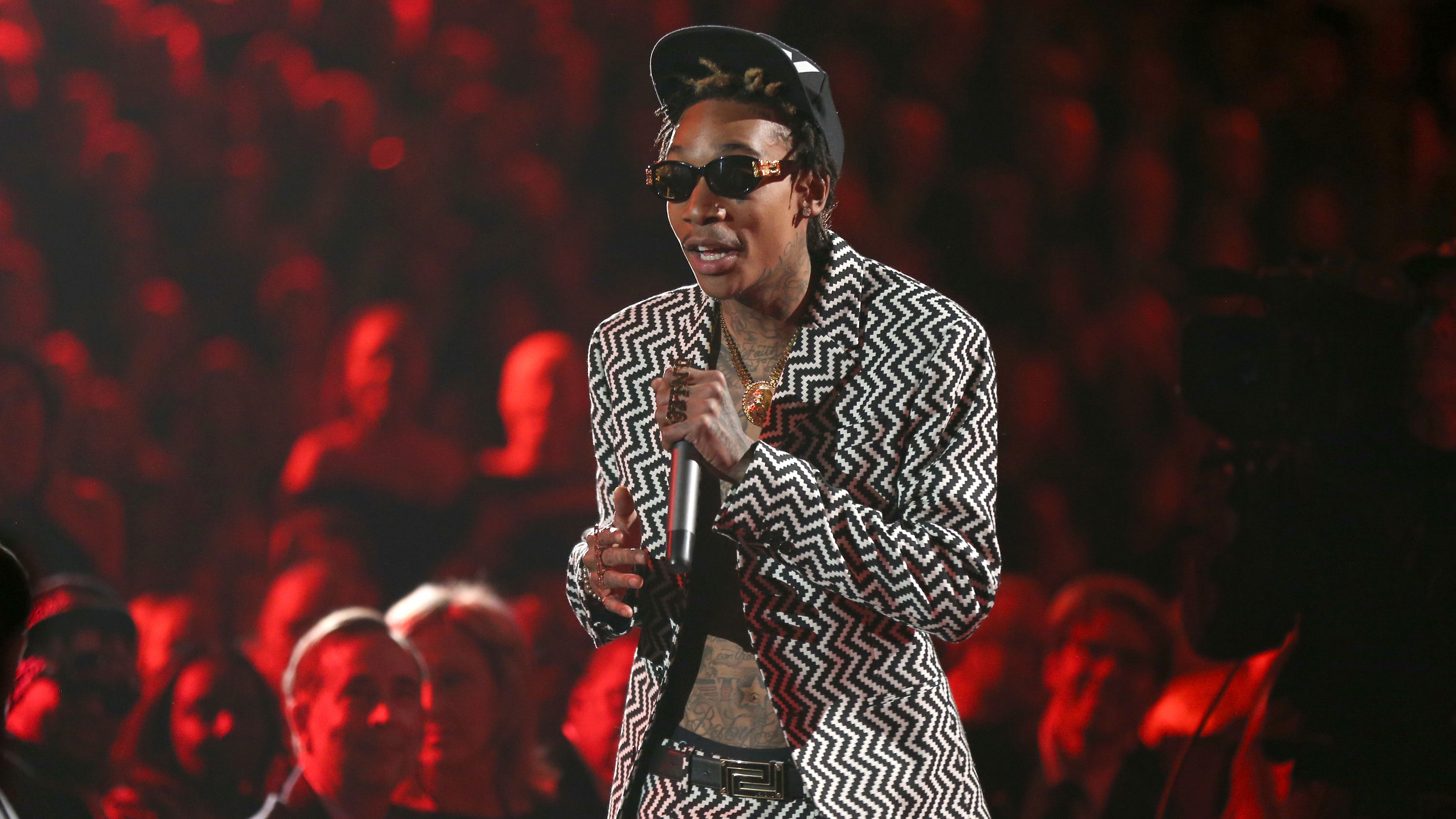 PHOTO: Wiz Khalifa rocked a unique (and shirtless) suit.