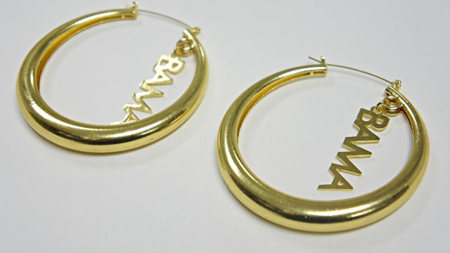 PHOTO:&nbsp;Obama earrings by Erika Pe&ntilde;a