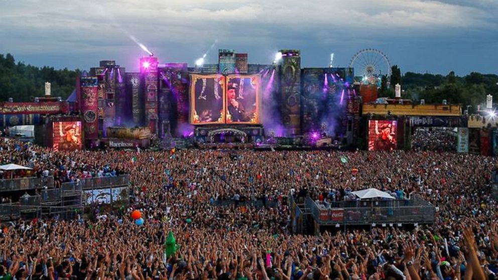 tomorrowworld-music-festival-comes-to-the-u-s-abc-news