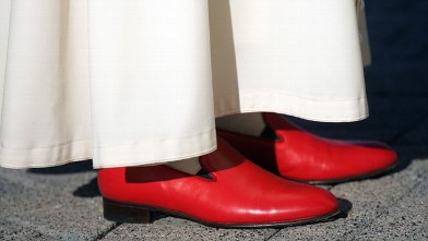 PHOTO: Pope Benedict XVI wearing brilliant red shoes arrives to attend a Inter-religious Gathering at the Pope John Paul II Cultural Center on April 17, 2008 in Washington, DC.