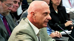 PHOTO Former Goldline Salesman Told ABC That Sales People Were Pushed To Ask For Retirement Funds