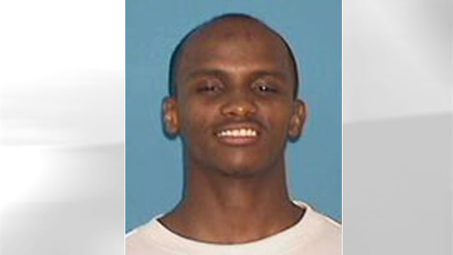 PHOTO: Investigation shows Abdisalan Hussein Ali, an American-Somali who was 19 at - ap_abdisalan_hussein_ali_wanted_thg_111031_wmain