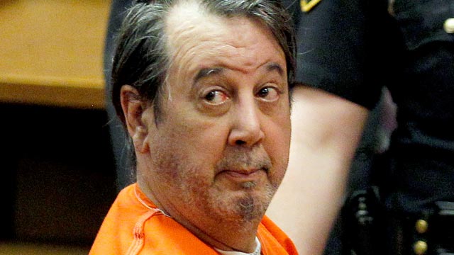 PHOTO: Bobby Thompson appears at a hearing in Cuyahoga County Court in Cleveland, Ohio on May 8, 2012.