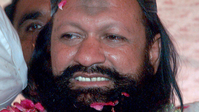 PHOTO: Pakistani police said Malik Ishaq was arrested on government orders in the city of Rahim Yar Khan.