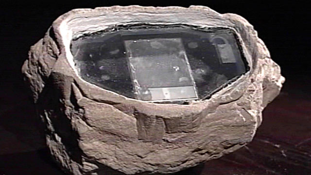 PHOTO: This undated image from Russian television shows electronic equipment concealed in a rock, which was claimed to be used by four British embassy staff members to receive intelligence information provided by Russian agents in a park outside Moscow.