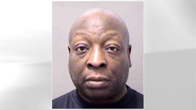 PHOTO: Reggie Dewain Edwards was arrested, Jan. 4, 2013, for Larceny.