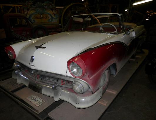 New York City Opera Auctions off Costumes and Props