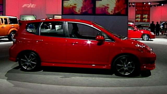 VIDEO: More than 300,000 vehicles are being recalled over airbag concerns.