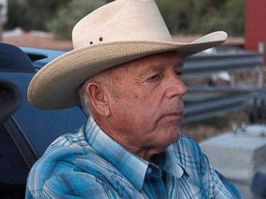 Nevada Rancher Vows 'Range War' Against Federal Agents