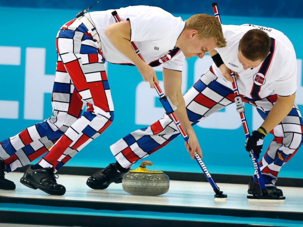 AP_norway_mens_curling_pants_3_sk_140211_4x3_992.jpg