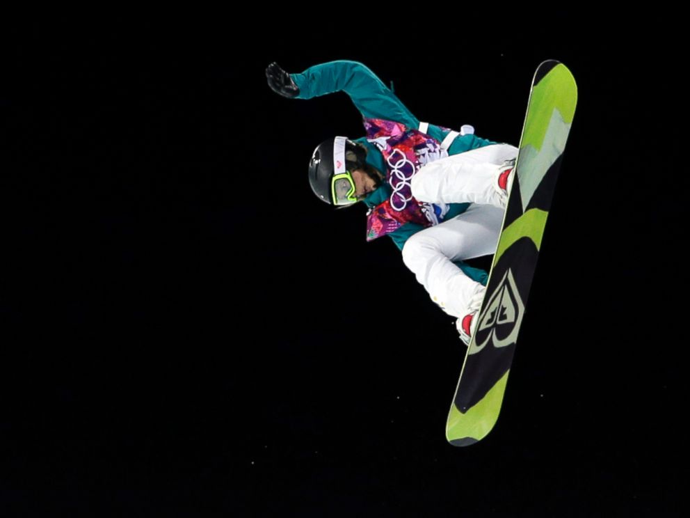 PHOTO: Australias Torah Bright competes on her way to win the silver medal in the womens snowboard, at the Rosa Khutor Extreme Park, at the 2014 Winter Olympics, Feb. 12, 2014, in Krasnaya Polyana, Russia.