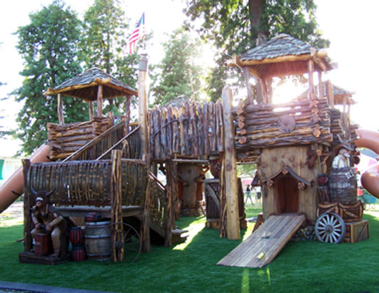 Luxury Treehouses