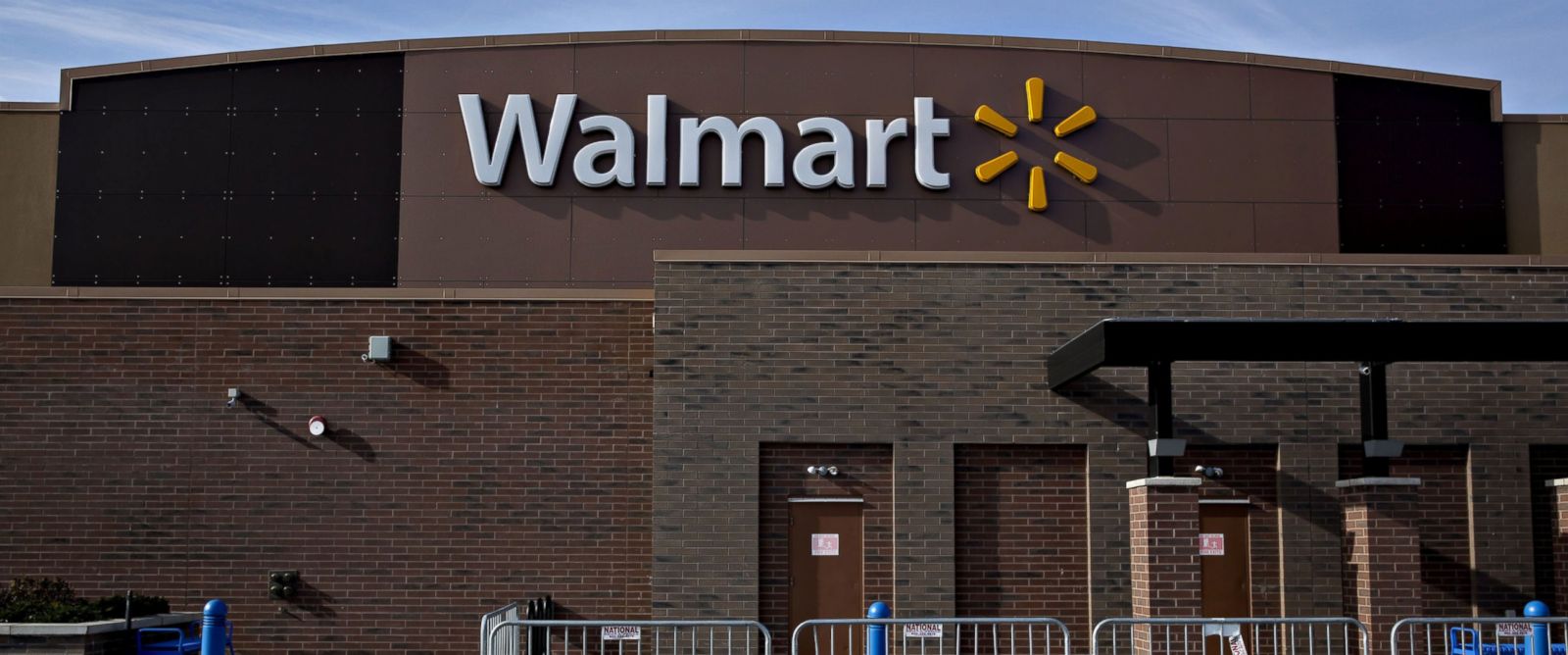 Walmart to Shut Down 269 Stores, Including 154 in US - ABC News