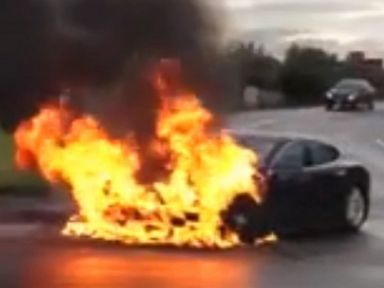 Seattle Car Fire May Melt Tesla's Meteoric Rise