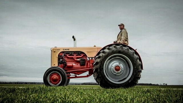 VIDEO: Car commercial features the voice of Paul Harvey reading "So God Made a Farmer."