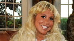 PHOTO: Barbara Walters interviews billionaire Lynn Tilton, one of the wealthiest financiers on Wall Street, at her New Jersey home, for 20/20 airing on the ABC Television Network.