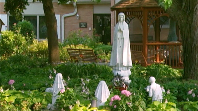 PHOTO: Illinois convent next to strip club