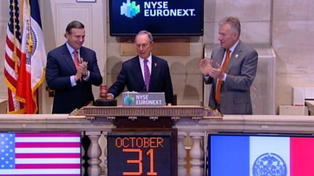 VIDEO: NYC mayor is on hand as New York Stock Exchange opens after two-day closure.