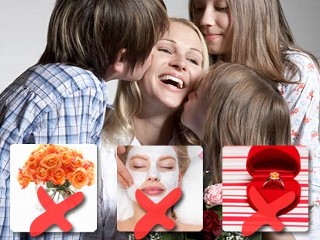 Photo: What Mom?s Really Want for Mother?s Day: Spas, jewelry and flowers aren?t top gifts. Recessionary wishes: family time.