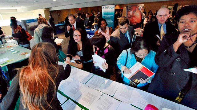 PHOTO: Job fair in Boston