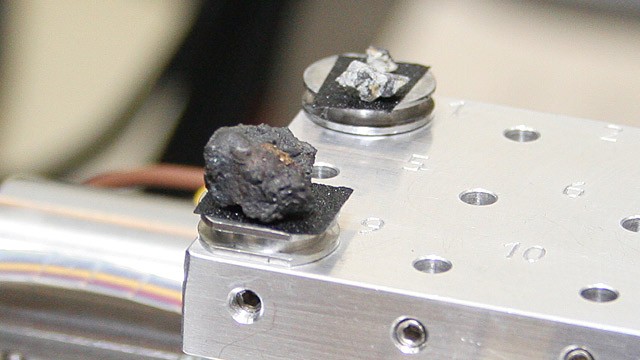 PHOTO: Pieces of meteorite