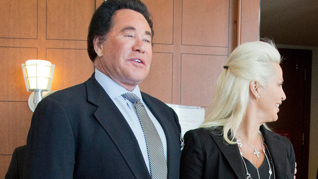 PHOTO: Wayne Newton and his wife Kathleen McCrone Newton speak to members of the media after a court hearing for a counterclaim on a lawsuit filed against them, May 31, 2012, in Las Vegas.