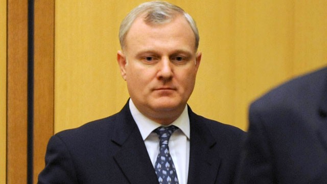PHOTO: William Jennings enters the courtroom with his attorney at State Superior Court in Stamford, Conn., March 9, 2012.