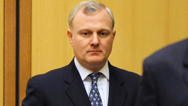 PHOTO: William Jennings enters the courtroom with his attorney at State Superior Court in Stamford, Conn., March 9, 2012.