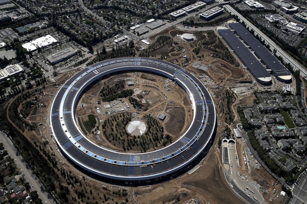 PHOTO: An aerial view of the new Apple headquarters, April 28, 2017, in Cupertino, Calif.