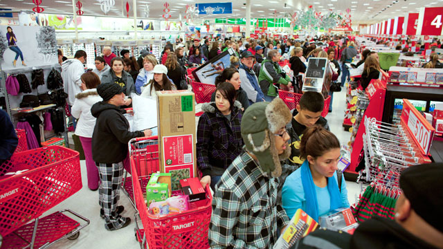 PHOTO: Getting Ready For Black Friday