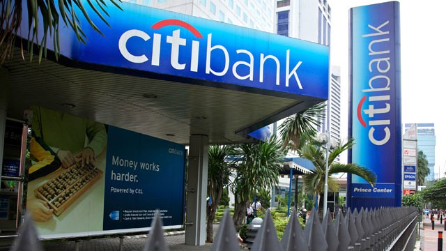 PHOTO: A sign advertising Citibank stands in the central business district in Jakarta, Indonesia, May 21, 2011.